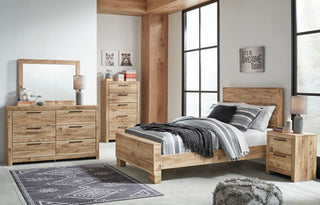 Hyanna 5 Piece Bedroom Set